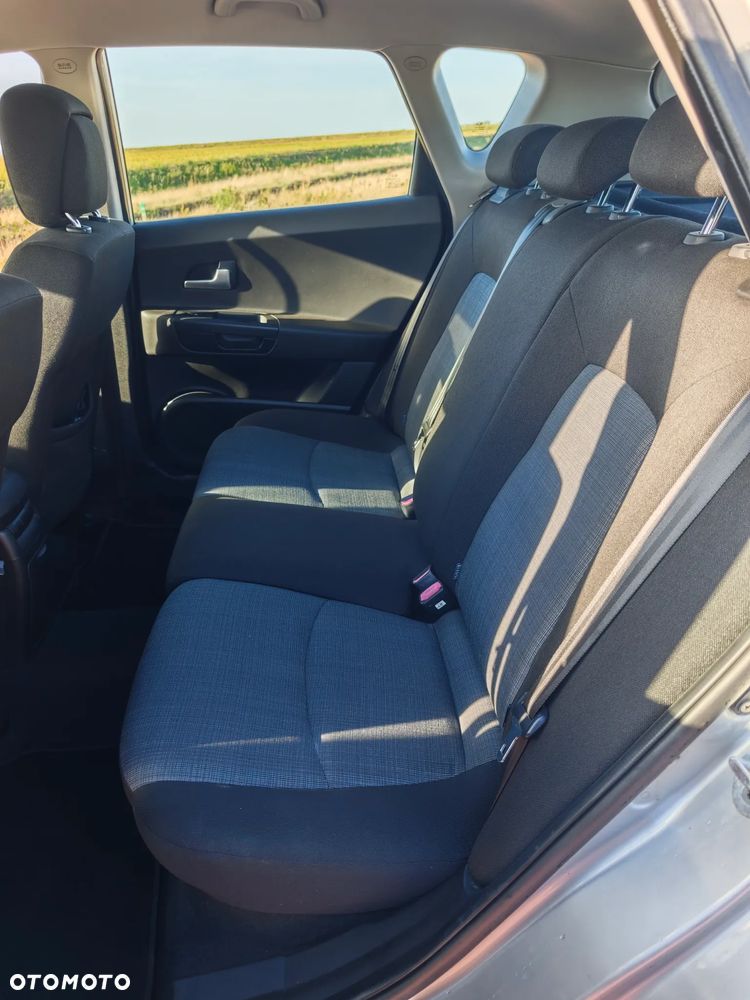Kia Ceed - 14