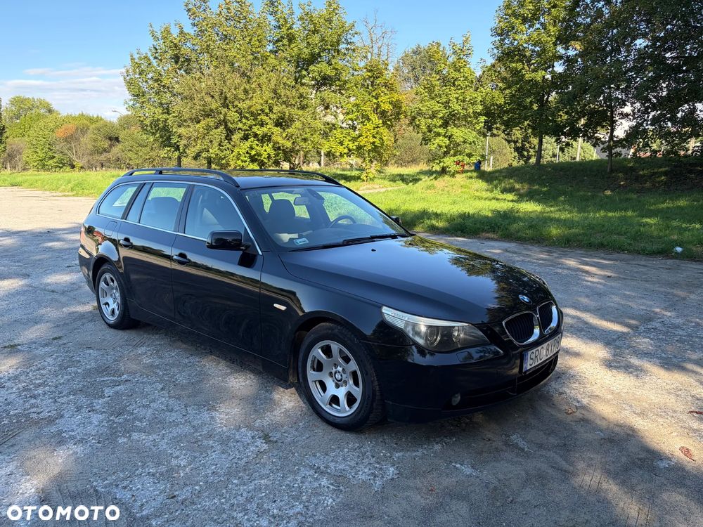 BMW Seria 5 525d - 2