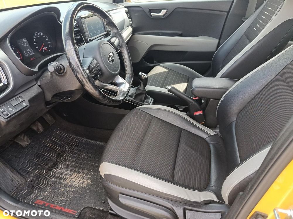 Kia Stonic 1.4 L - 15