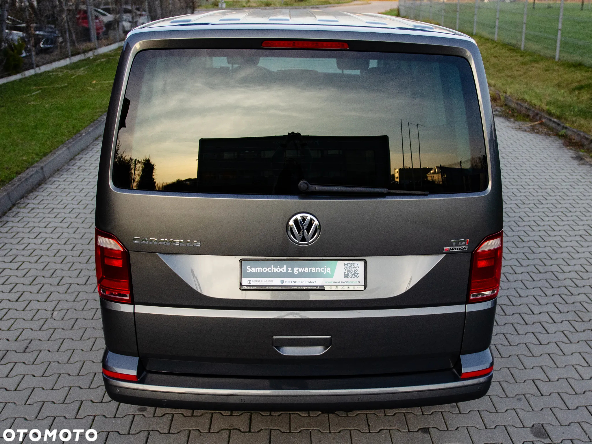 Volkswagen Caravelle - 32
