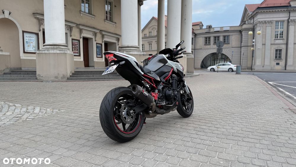 Kawasaki Z 900 - 5