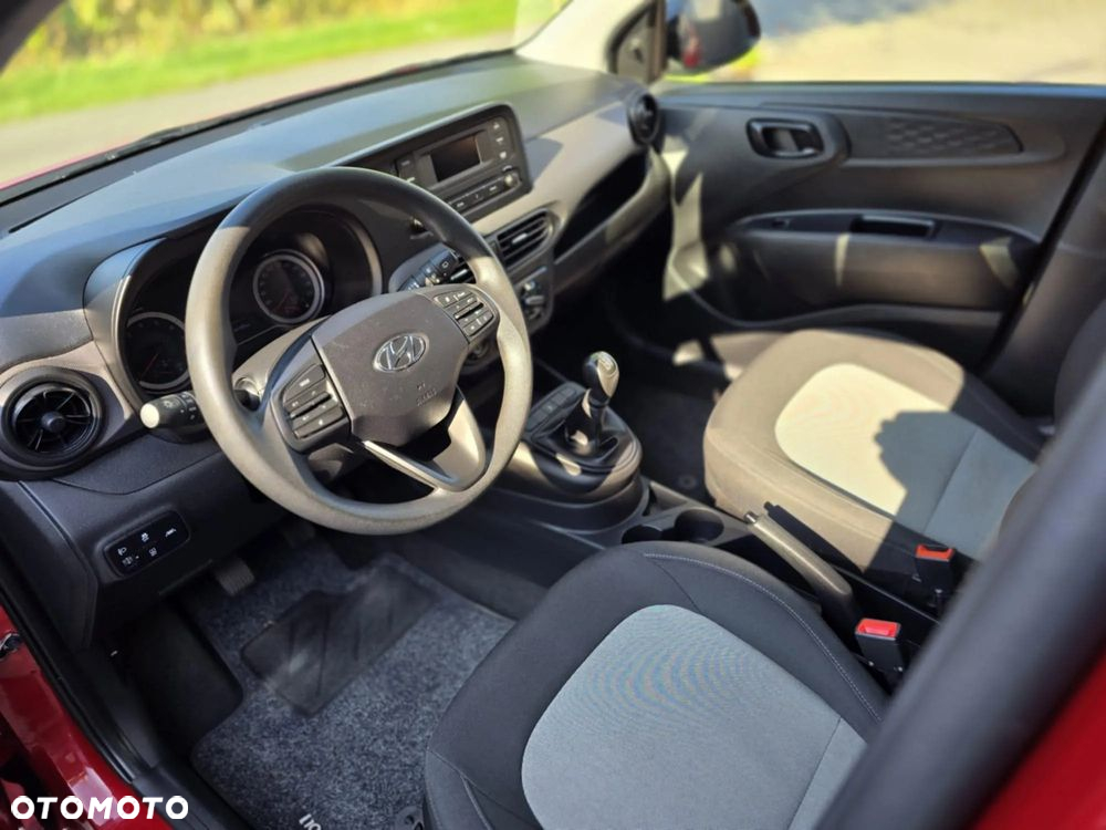 Hyundai i10 - 10