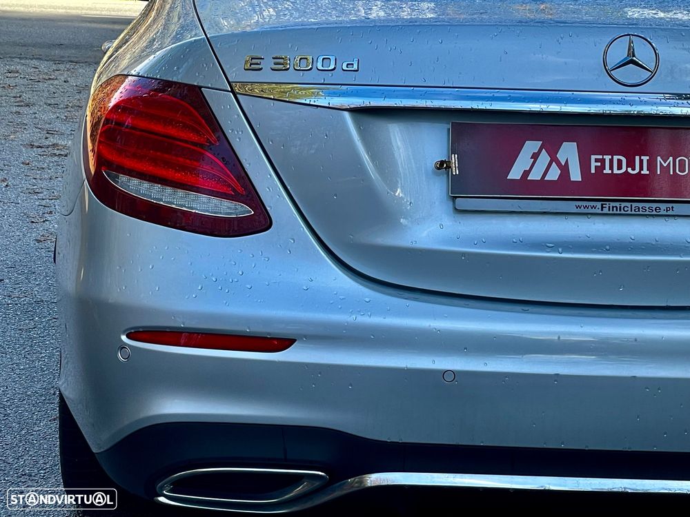 Mercedes-Benz E 300 d AMG Line - 4