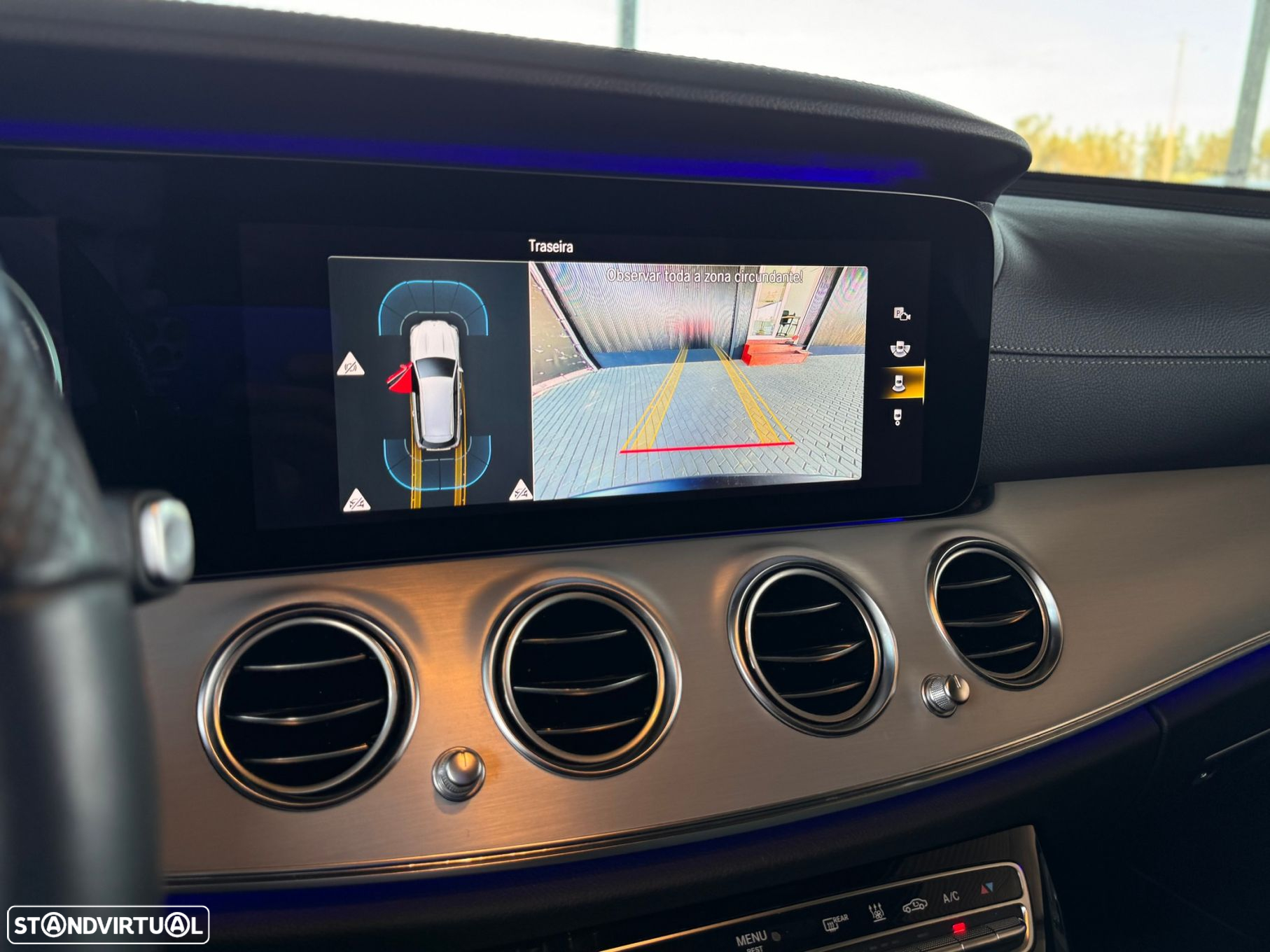 Mercedes-Benz E 300 de AMG Line 4Matic - 26