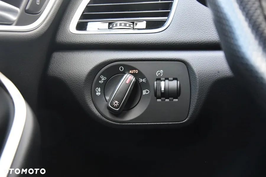 Audi Q3 2.0 TDI Quattro Design S tronic - 23