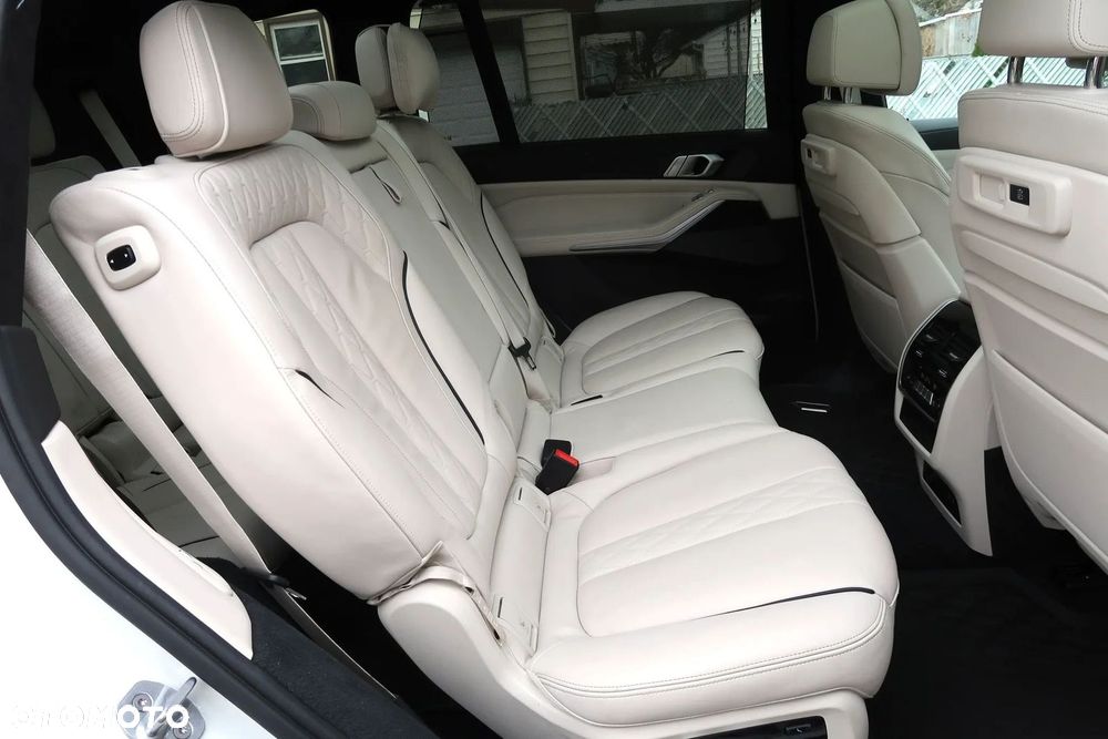 BMW X7 xDrive40i - 20