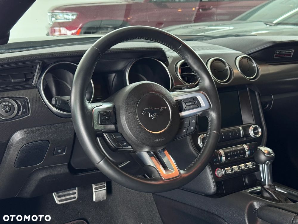 Ford Mustang - 15