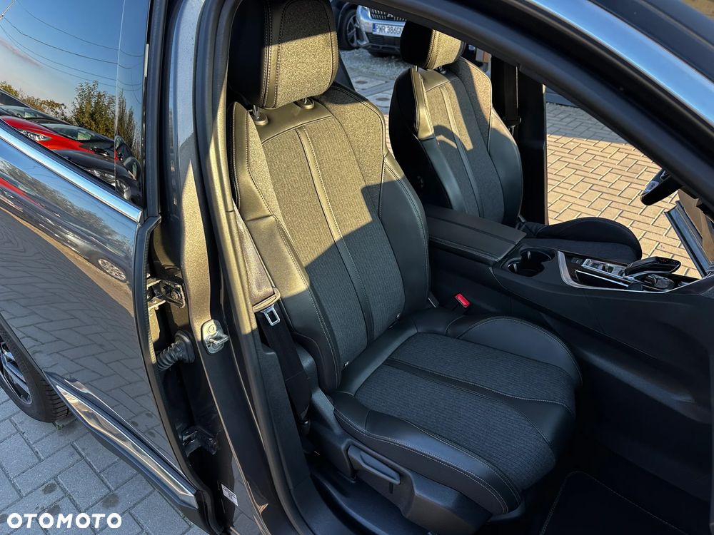 Peugeot 3008 - 23