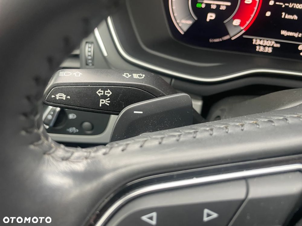 Audi A4 Avant 35 TDI S tronic - 29