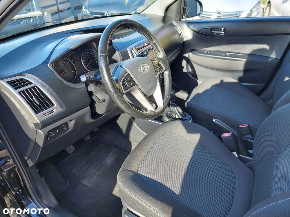 Hyundai i20 1.25 Wersja Jubileuszowa - 13