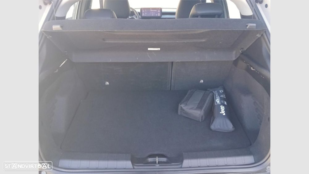 Jeep Avenger 1.2 GSE T3 Altitude - 17
