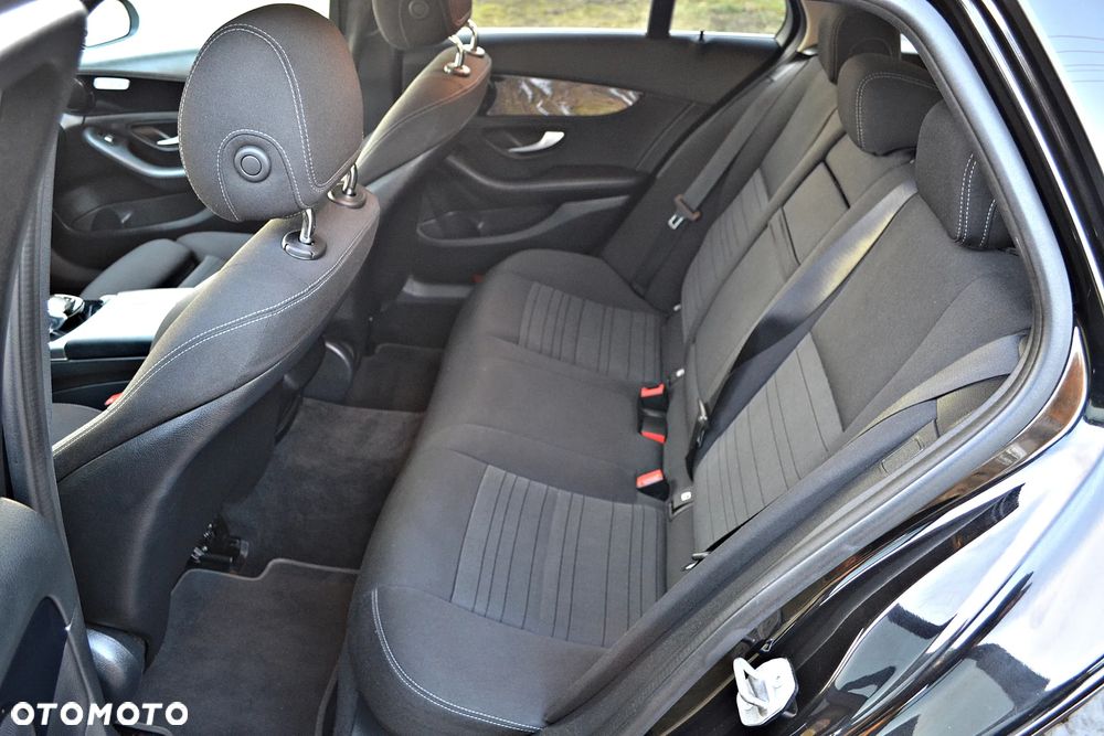 Mercedes-Benz Klasa C 220 d 9G-TRONIC Exclusive - 28