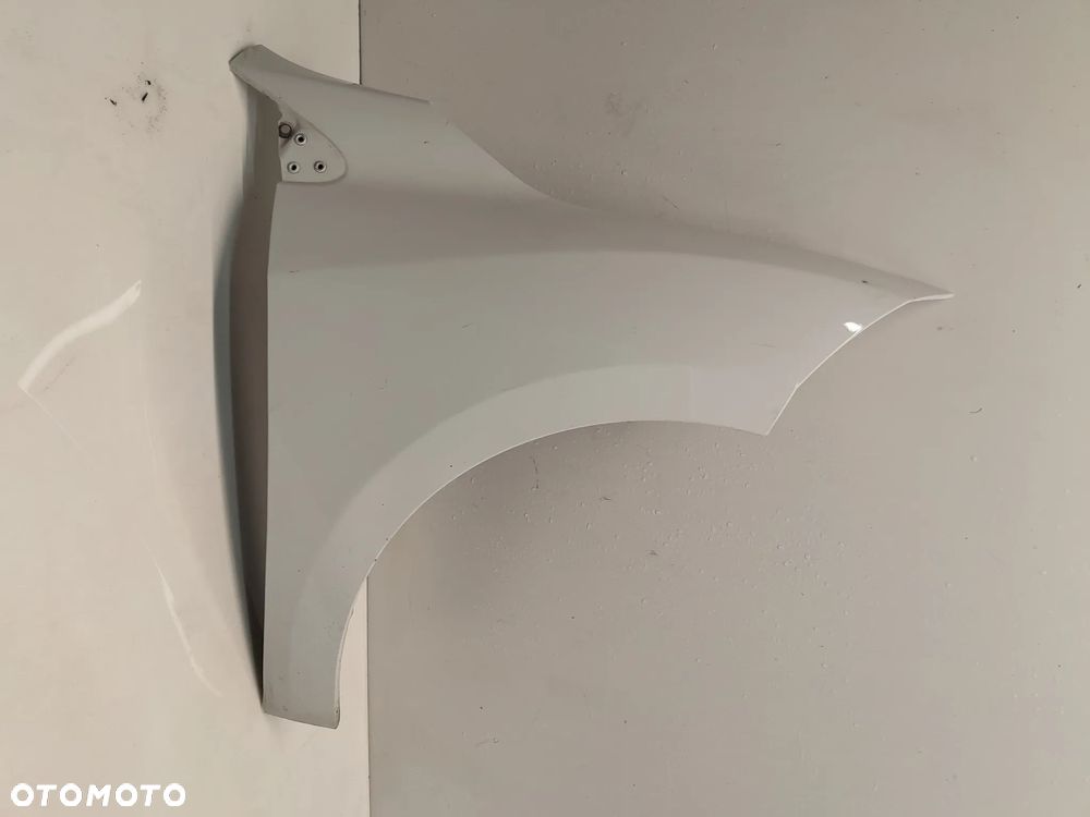 BŁOTNIK PRZÓD PRZEDNI PRAWY MEGANE III 3 OV369 BIAŁY - 1