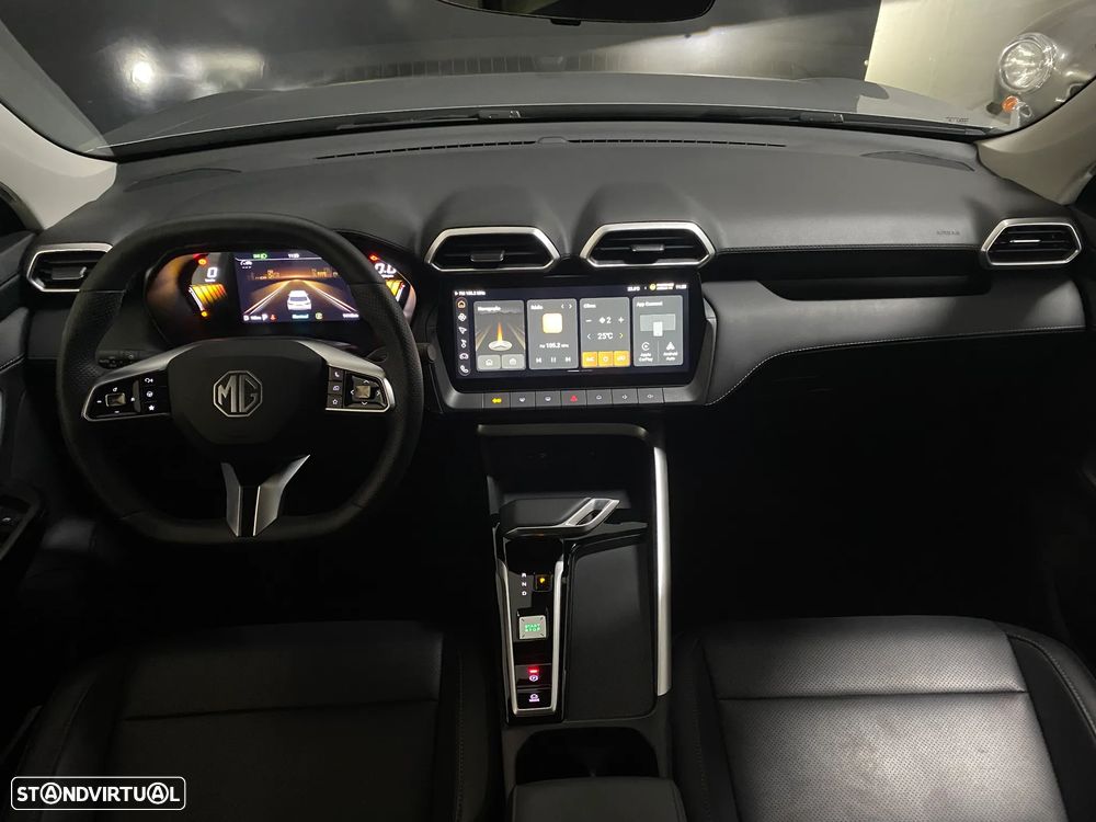 MG ZS 1.5 Hybrid+ Luxury - 12