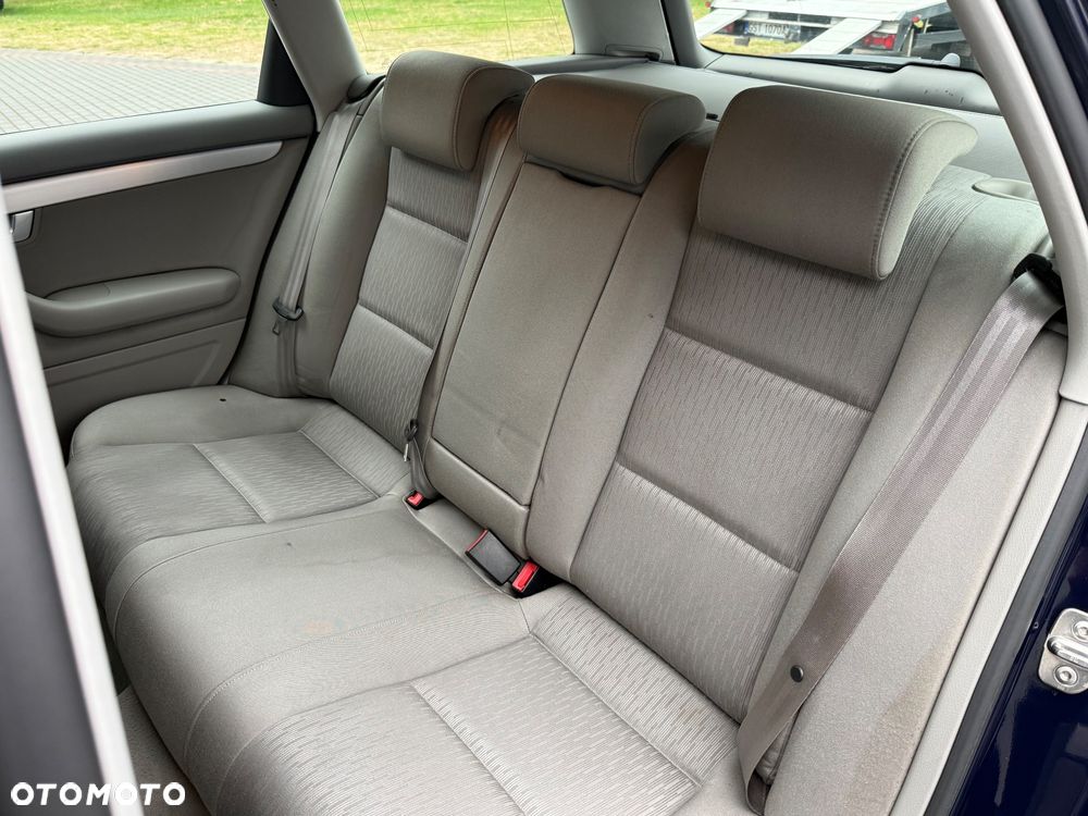 Audi A4 Avant 2.0 TDI - 14