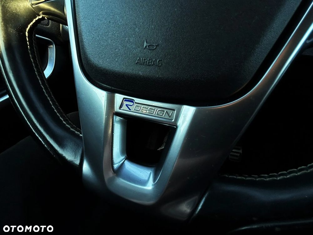 Volvo V40 D2 R Design - 12