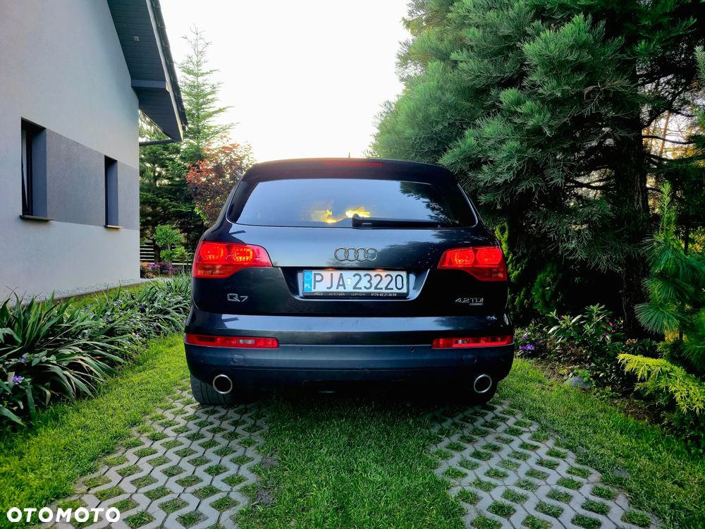 Audi Q7 - 8