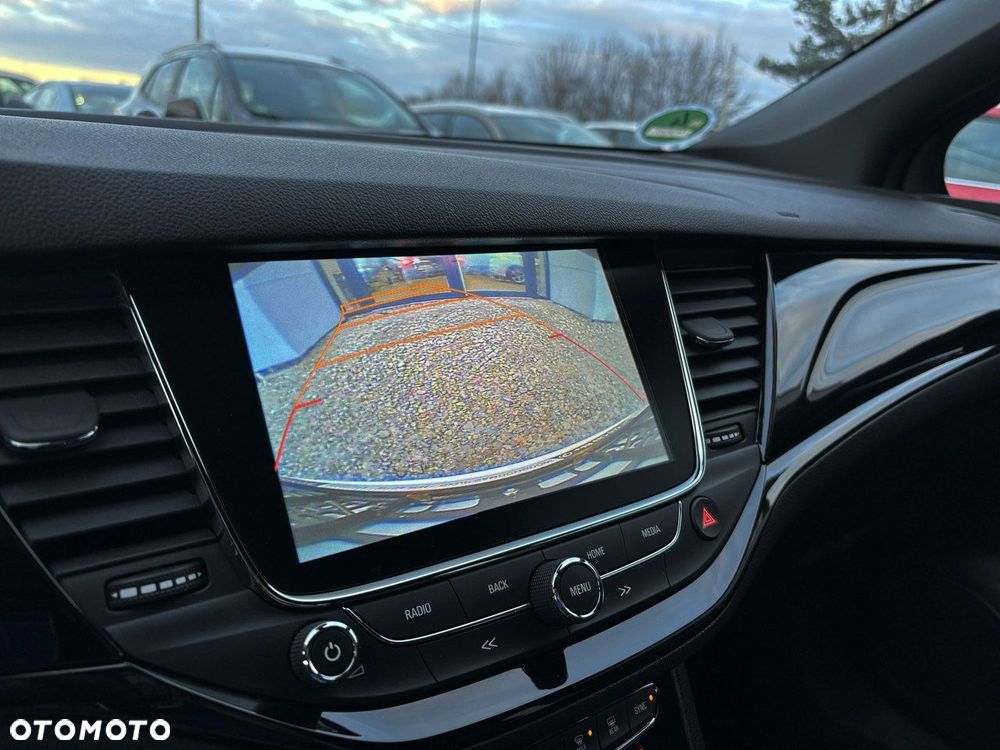 Opel Astra 1.4 T Dynamic - 18