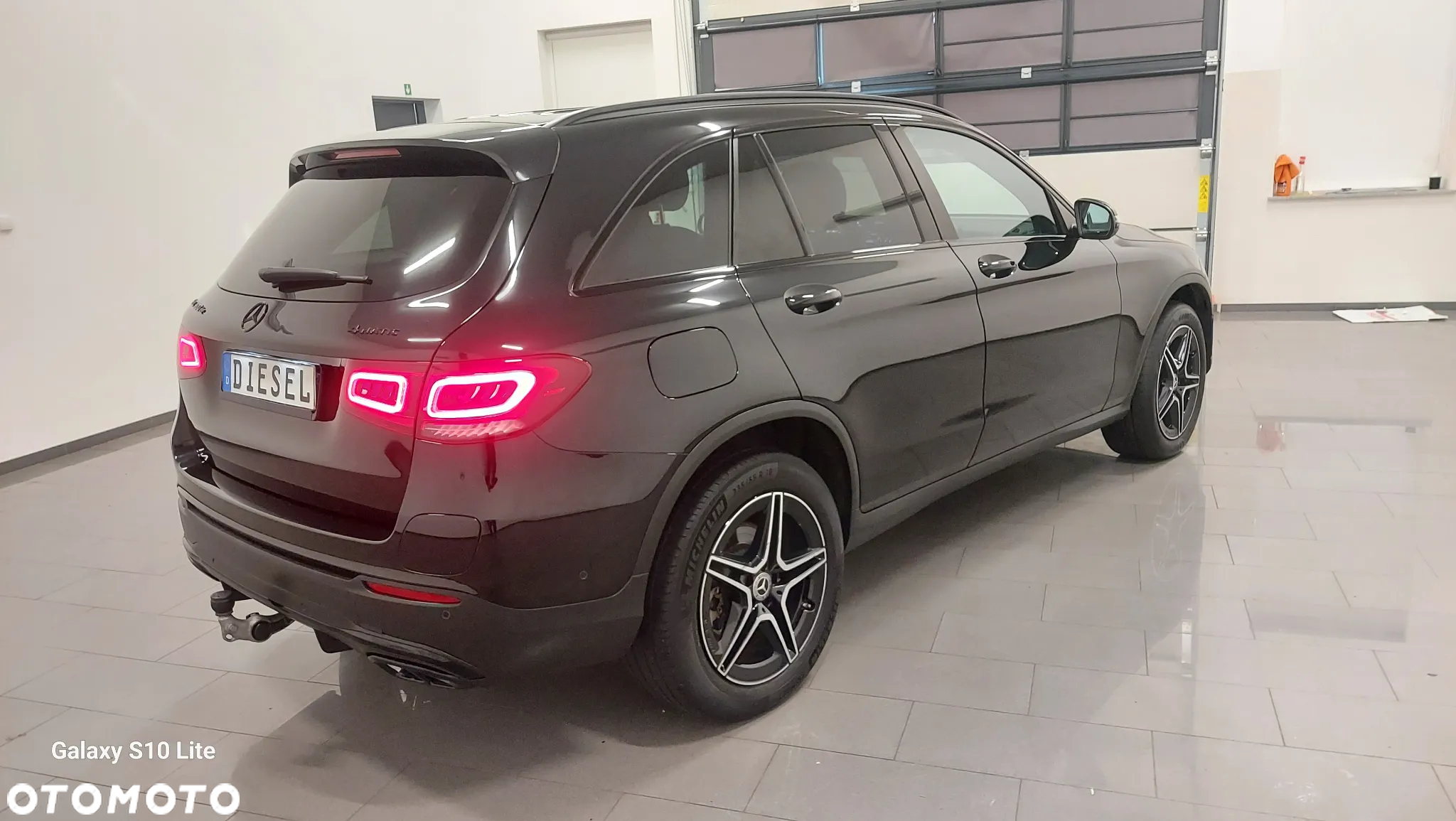 Mercedes-Benz GLC 300 d 4Matic 9G-TRONIC AMG Line Plus - 3