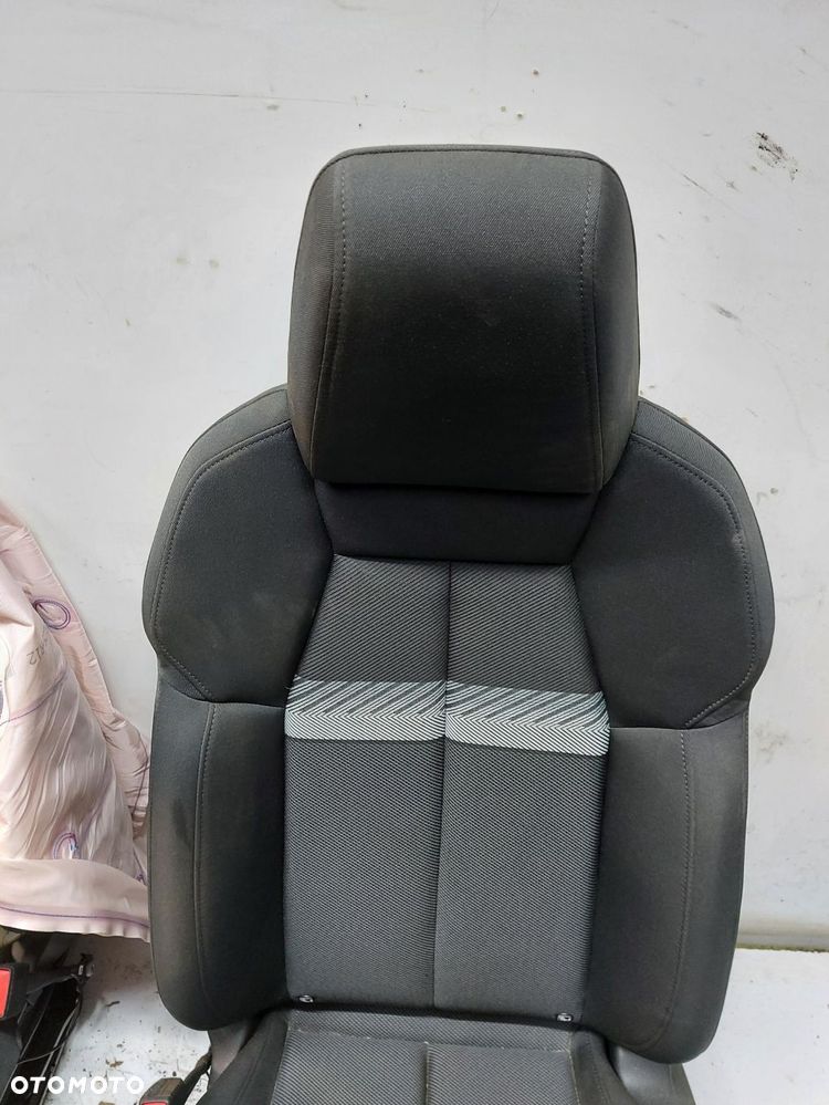 Audi Q4 E-TRON 89A 89E KANAPY FOTELE PRZÓD TYŁ KPL - 3