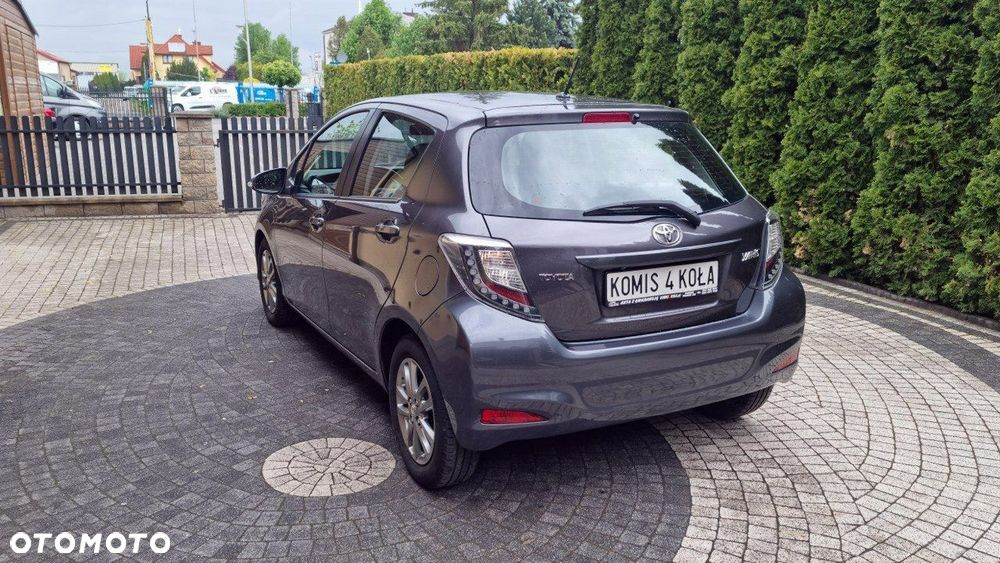 Toyota Yaris - 4