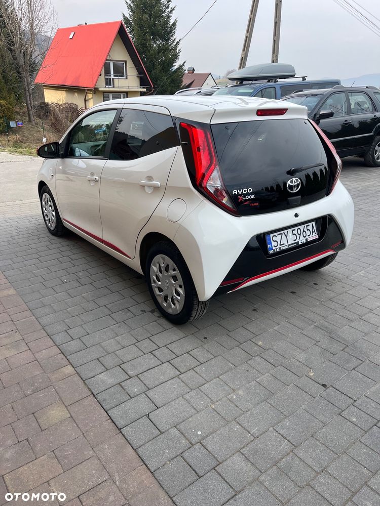 Toyota Aygo x-play connect - 3