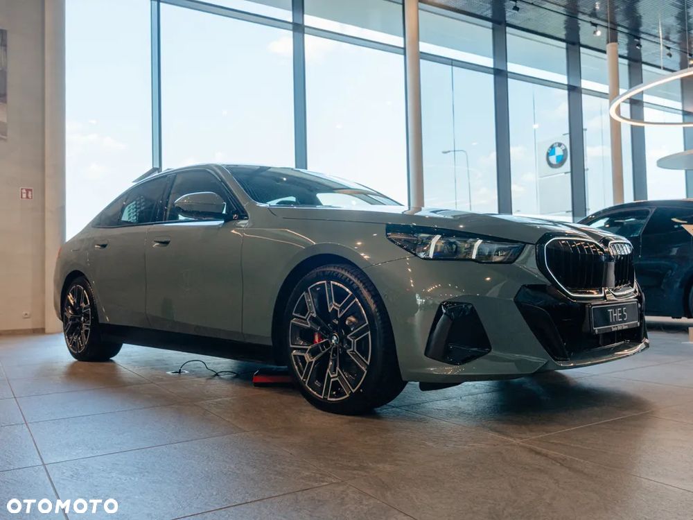 BMW Seria 5 520d xDrive - 3