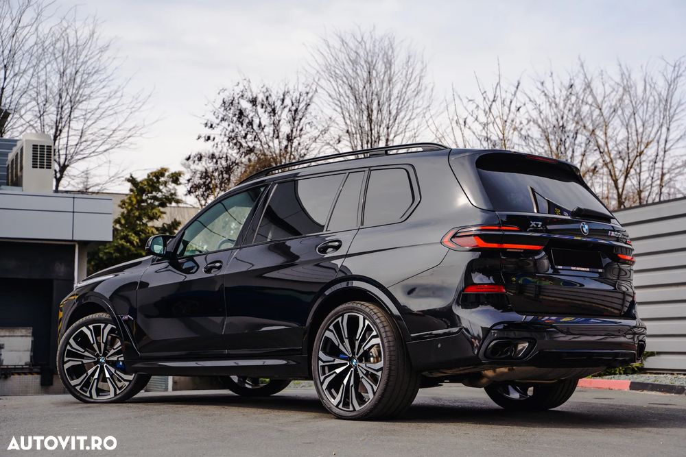 BMW X7 M60i xDrive AT MHEV - 4