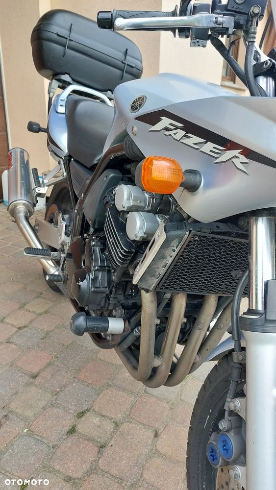 Yamaha FZS - 3