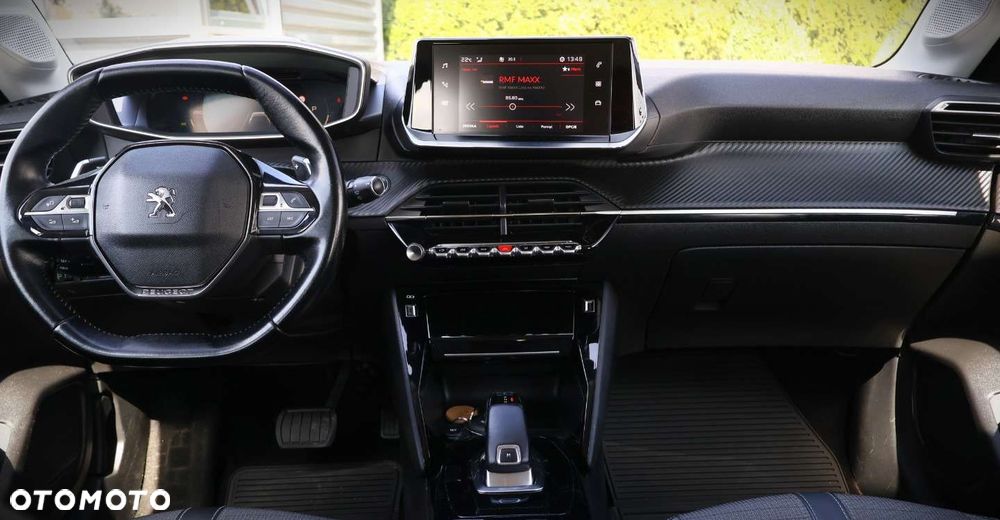 Peugeot 208 - 14