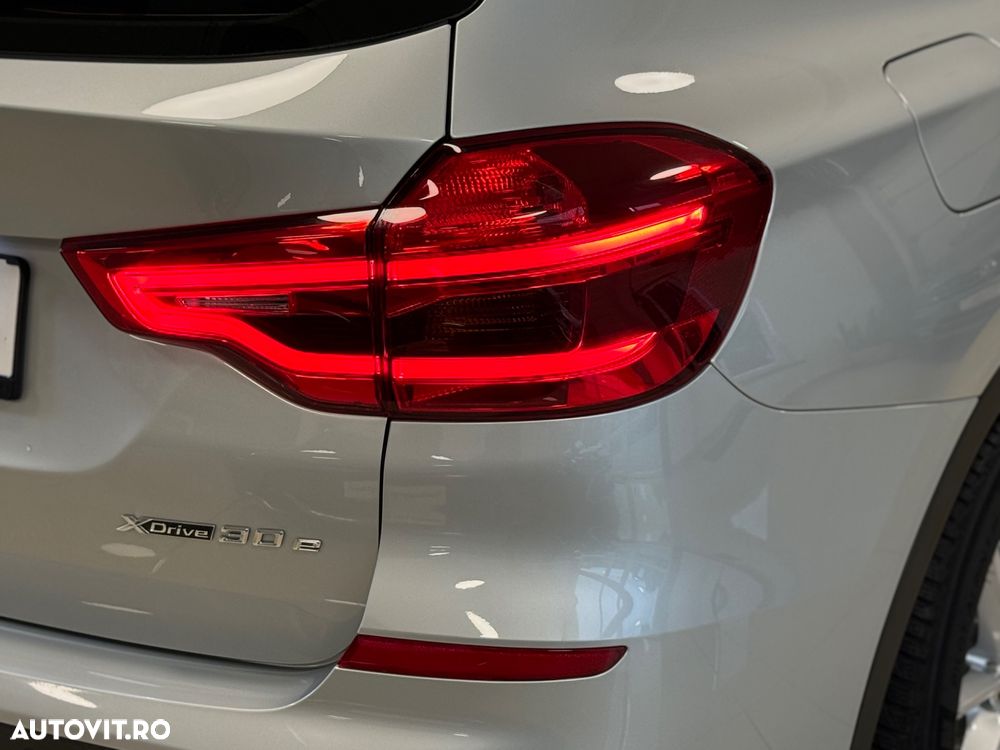 BMW X3 xDrive20i Aut. Luxury Line - 37