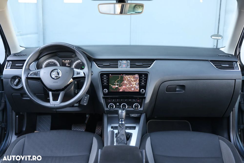 Skoda Octavia 1.6 TDI DSG Ambition - 18