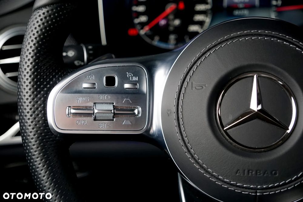 Mercedes-Benz Klasa S 400 d 4Matic 9G-TRONIC - 31