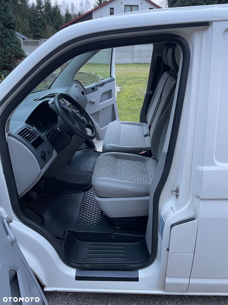 Volkswagen Transporter - 22