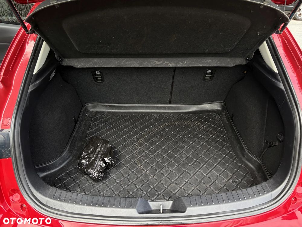 Mazda 3 SKYACTIV-G 120 KIZOKU - 35