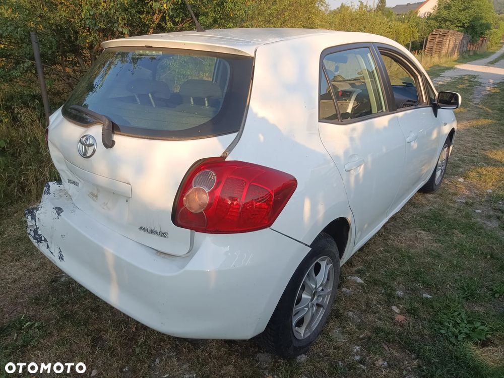 Toyota Auris 1.33 VVT-i Entry - 13