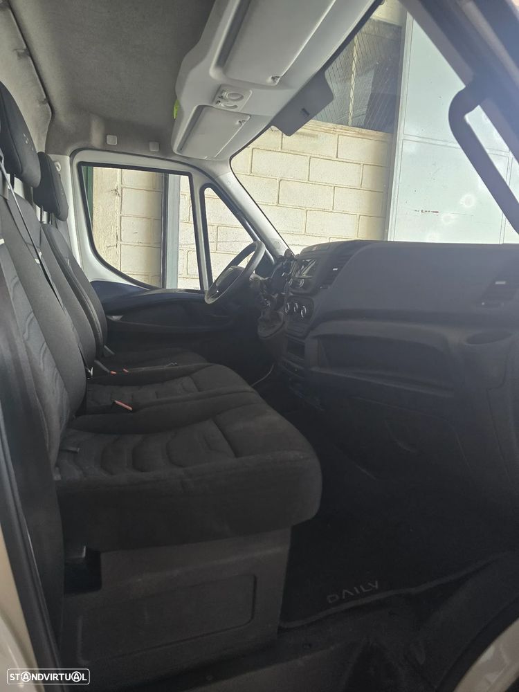 Iveco Daily 3.0 35C18HV 4100 16 - 12