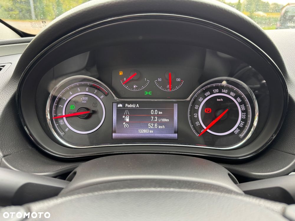 Opel Insignia - 15