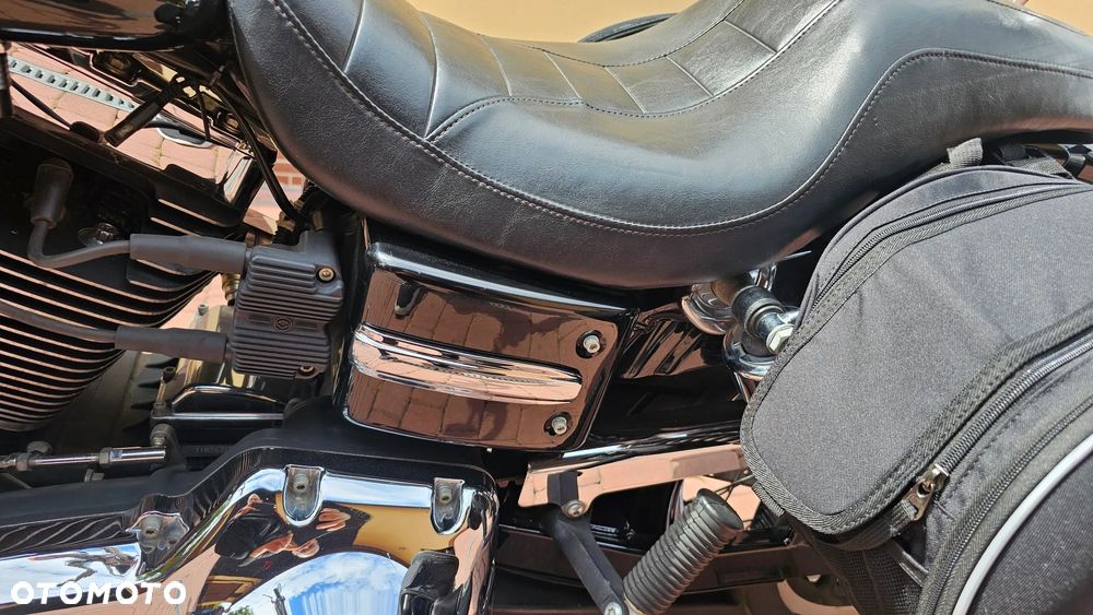 Harley-Davidson Dyna Super Glide - 12