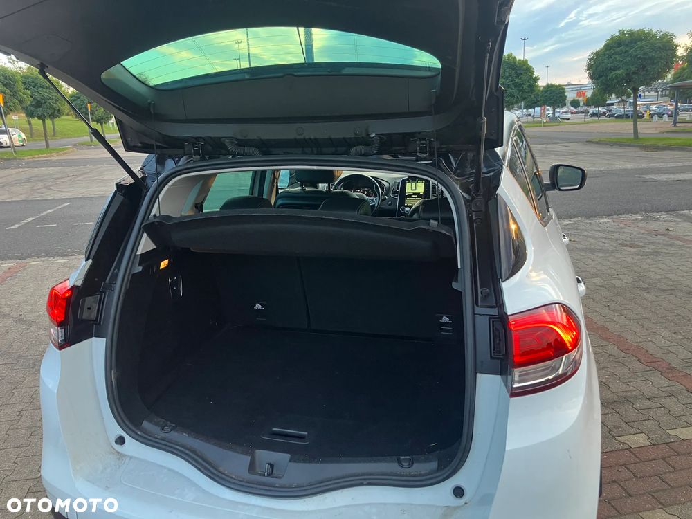 Renault Scenic - 13
