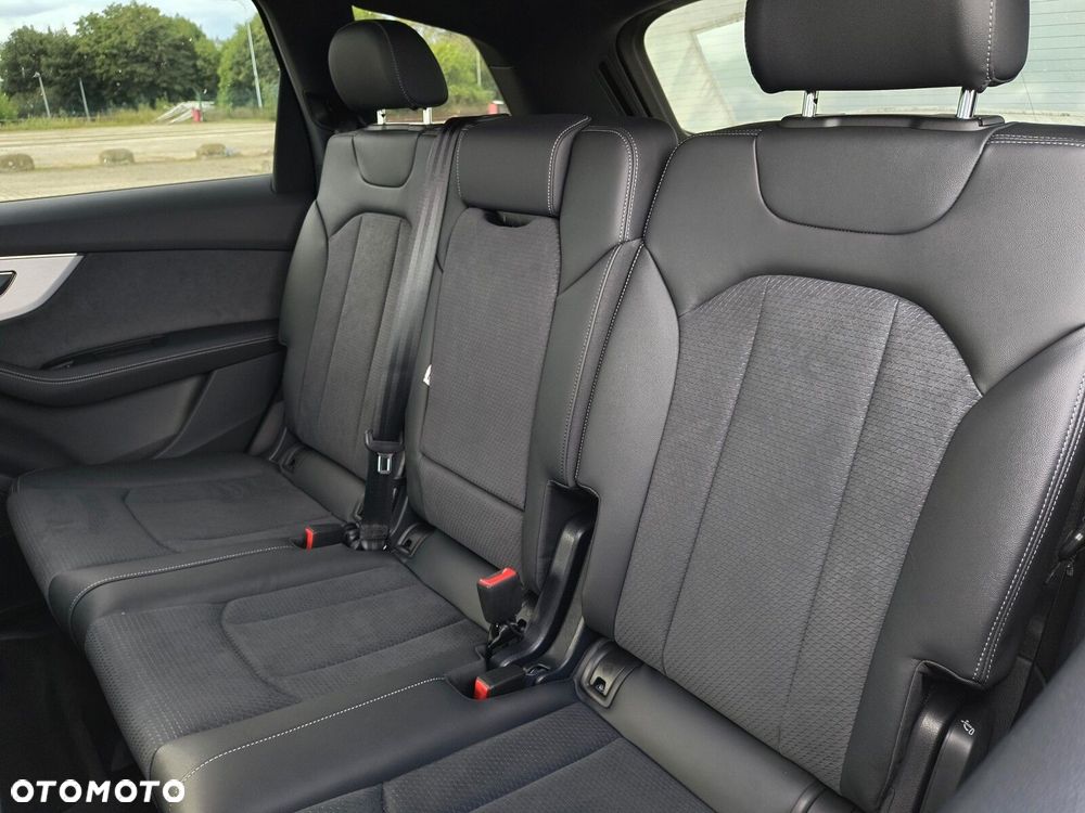 Audi Q7 50 TDI mHEV Quattro S Line Tiptr - 38