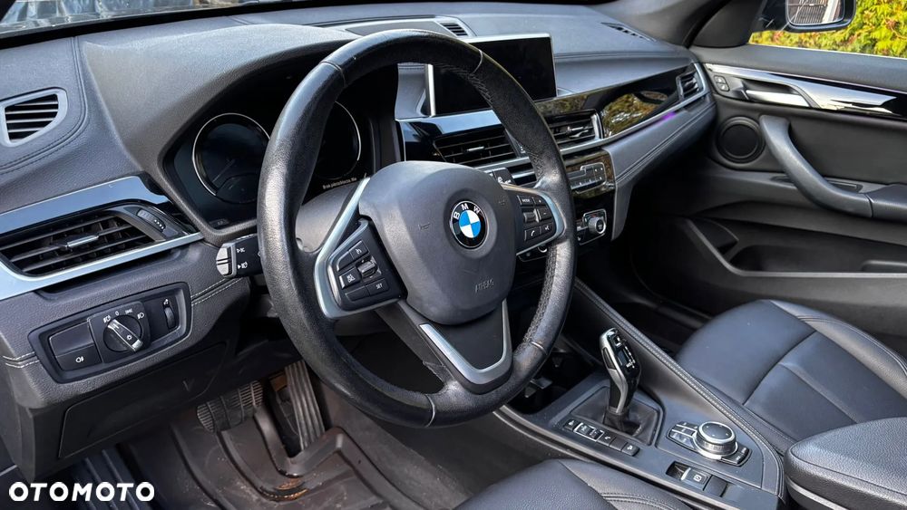 BMW X1 xDrive25i xLine sport - 9