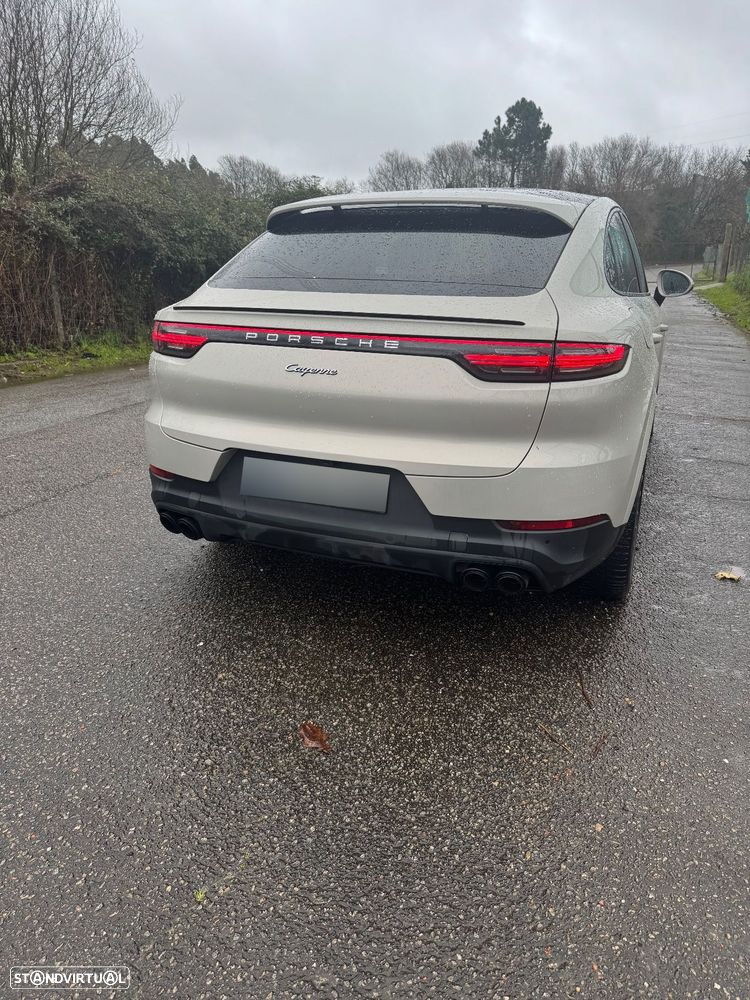 Porsche Cayenne Coupé E-Hybrid - 4