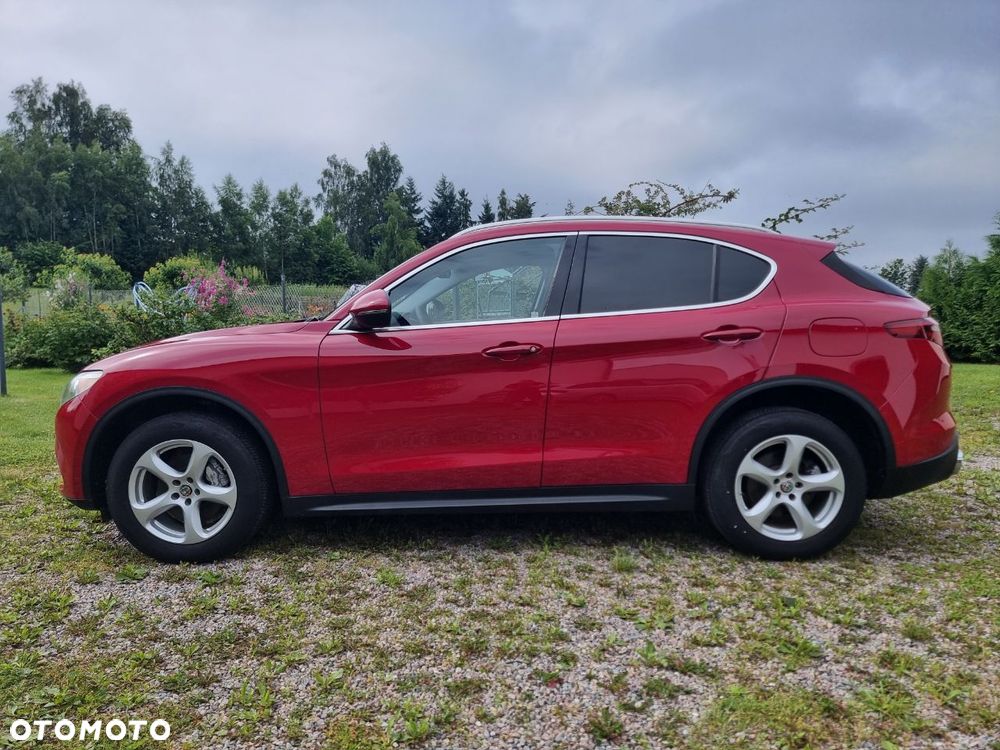 Alfa Romeo Stelvio 2.0 Turbo 16V AT8-Q4 Veloce Ti - 10