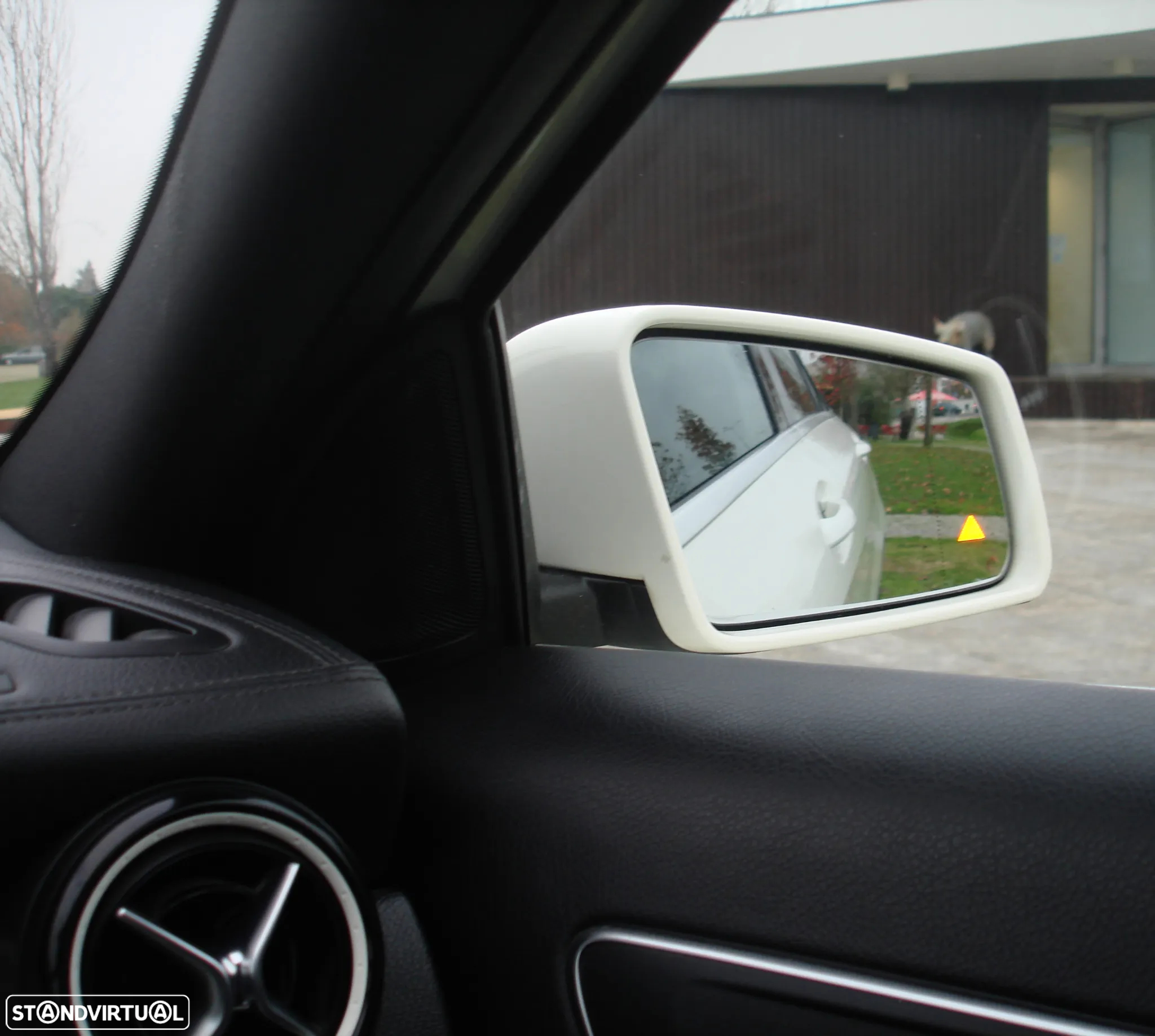 Mercedes-Benz A 180 d AMG Line - 25