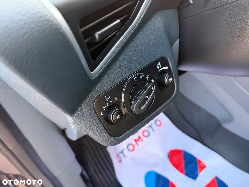 Ford Grand C-MAX - 19