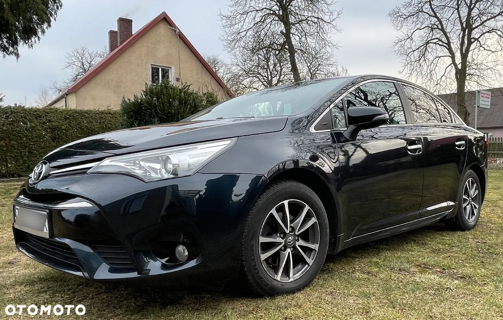 Toyota Avensis 1.8 Premium - 2