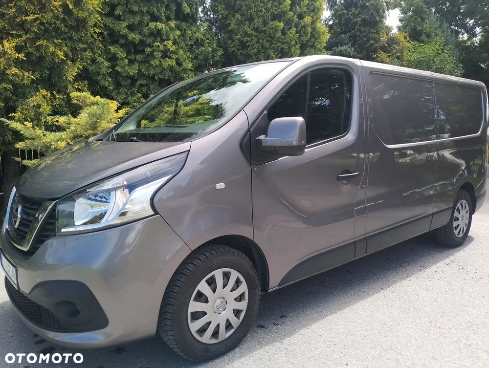 Nissan NV300 - 1