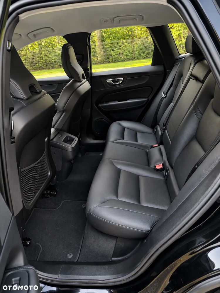 Volvo XC 60 B4 D AWD Plus Bright - 15