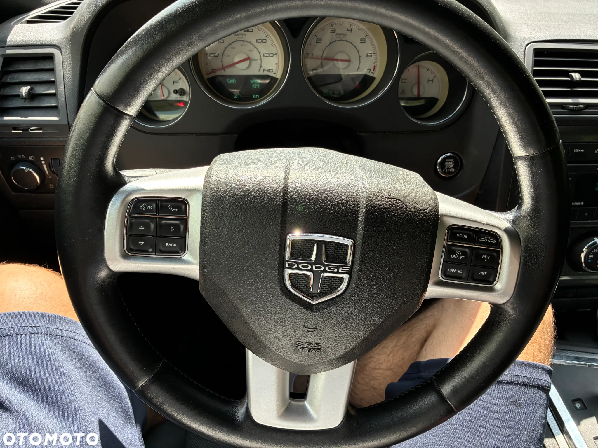 Dodge Challenger Automatik SXT Plus - 33
